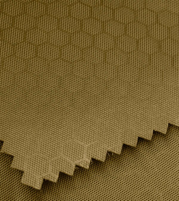 1_0004_Tafeta-Grabado-moca.jpg Impermeable Tafeta Grabado Moca